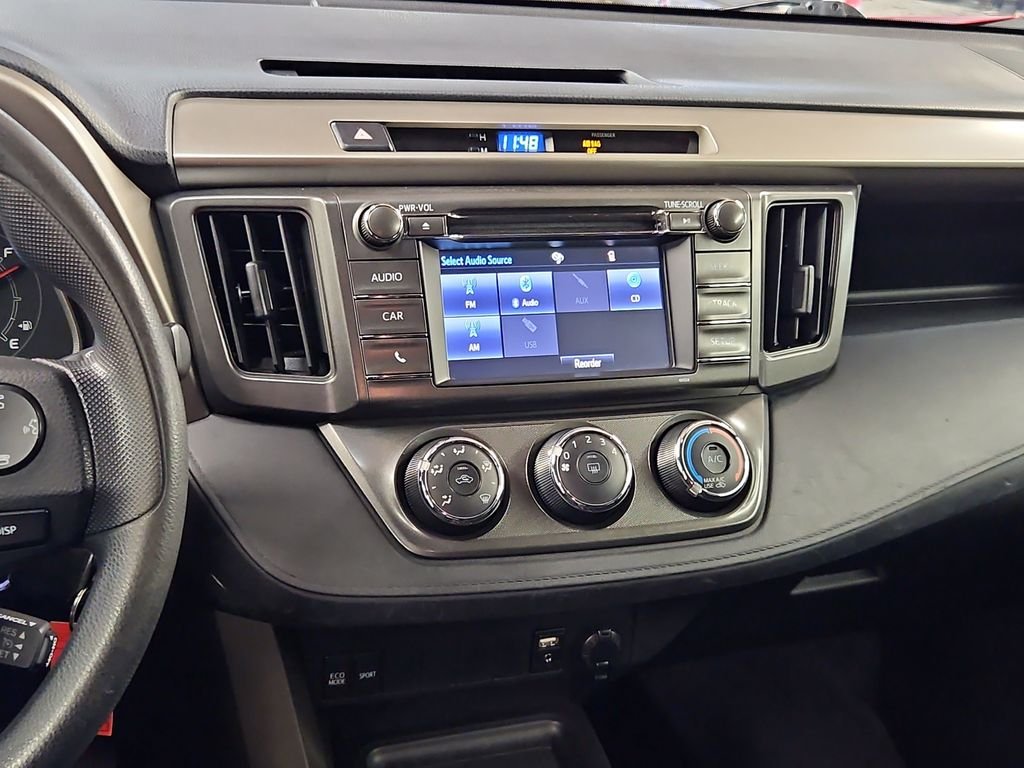 Used 2015 Red Toyota LE image 19