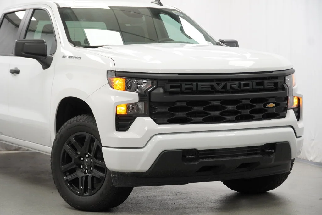 2026 Chevrolet Silverado 1500 Custom - Photo 7