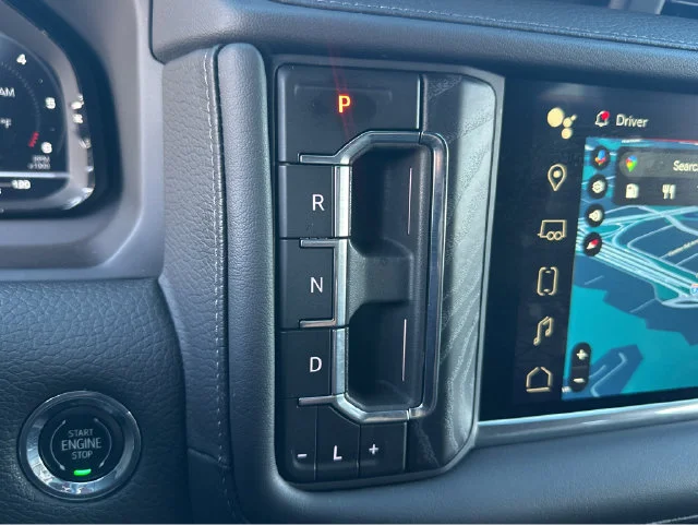 2023 GMC Yukon Denali - Photo 31