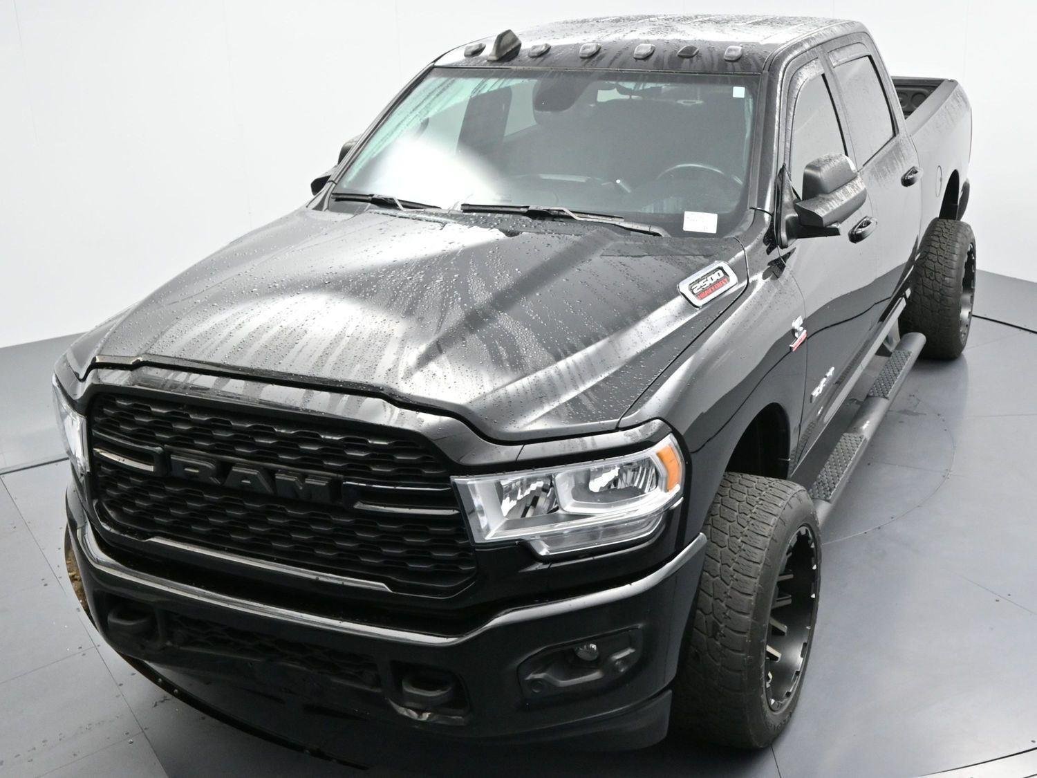 Used 2022 Diamond Black Crystal Pearlcoat Ram Big Horn image 37