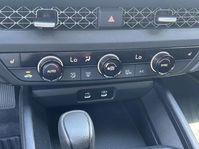 Used 2023  Honda EX image 28