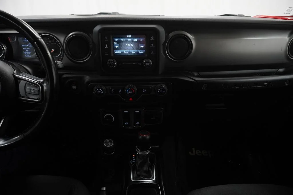 Used 2019 Gray Jeep Sport S image 28
