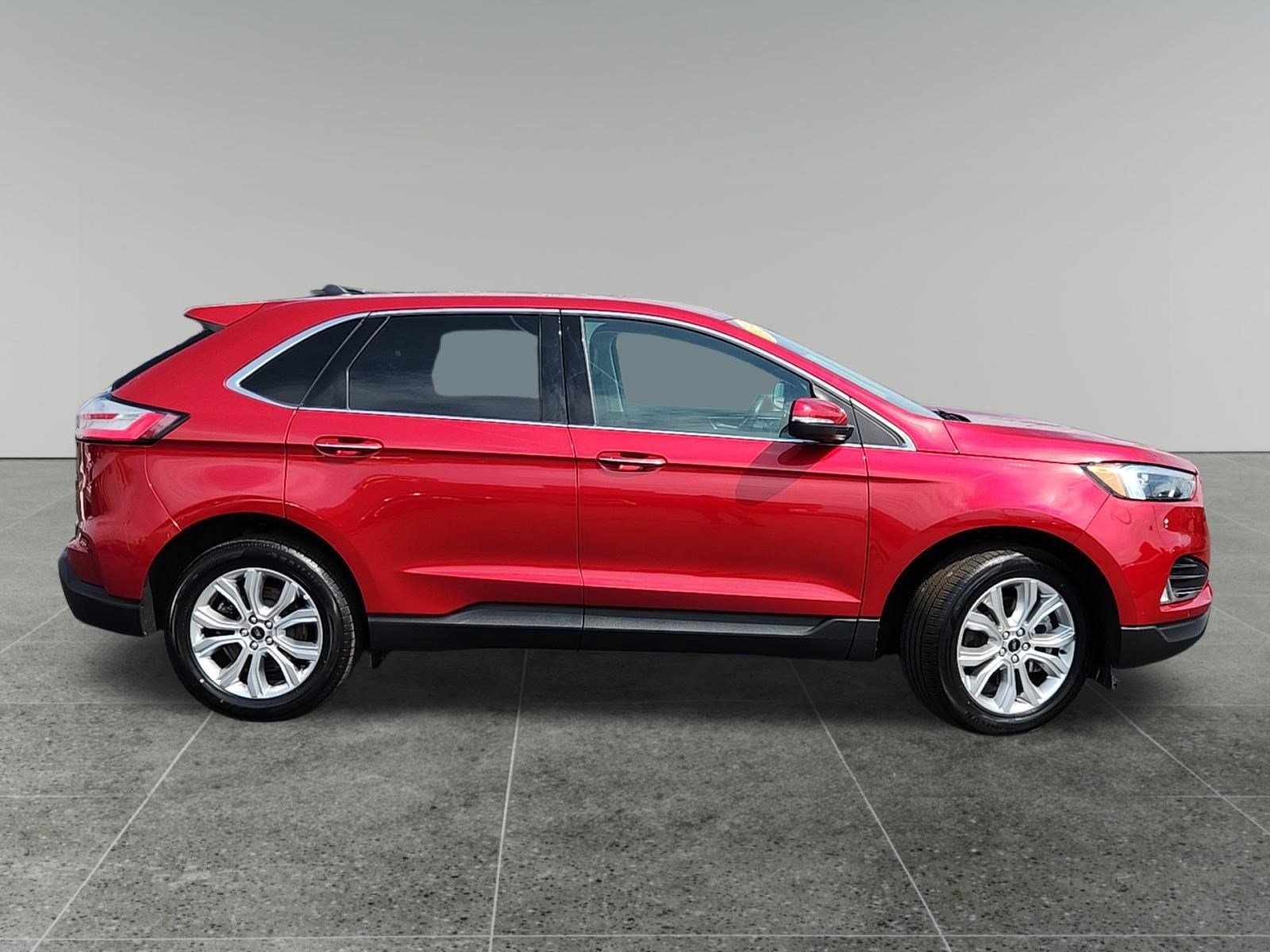 Used 2024 Rapid Red Metallic Tinted Clearcoat Ford Titanium image 8
