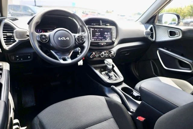 Used 2022 Black Kia LX image 11