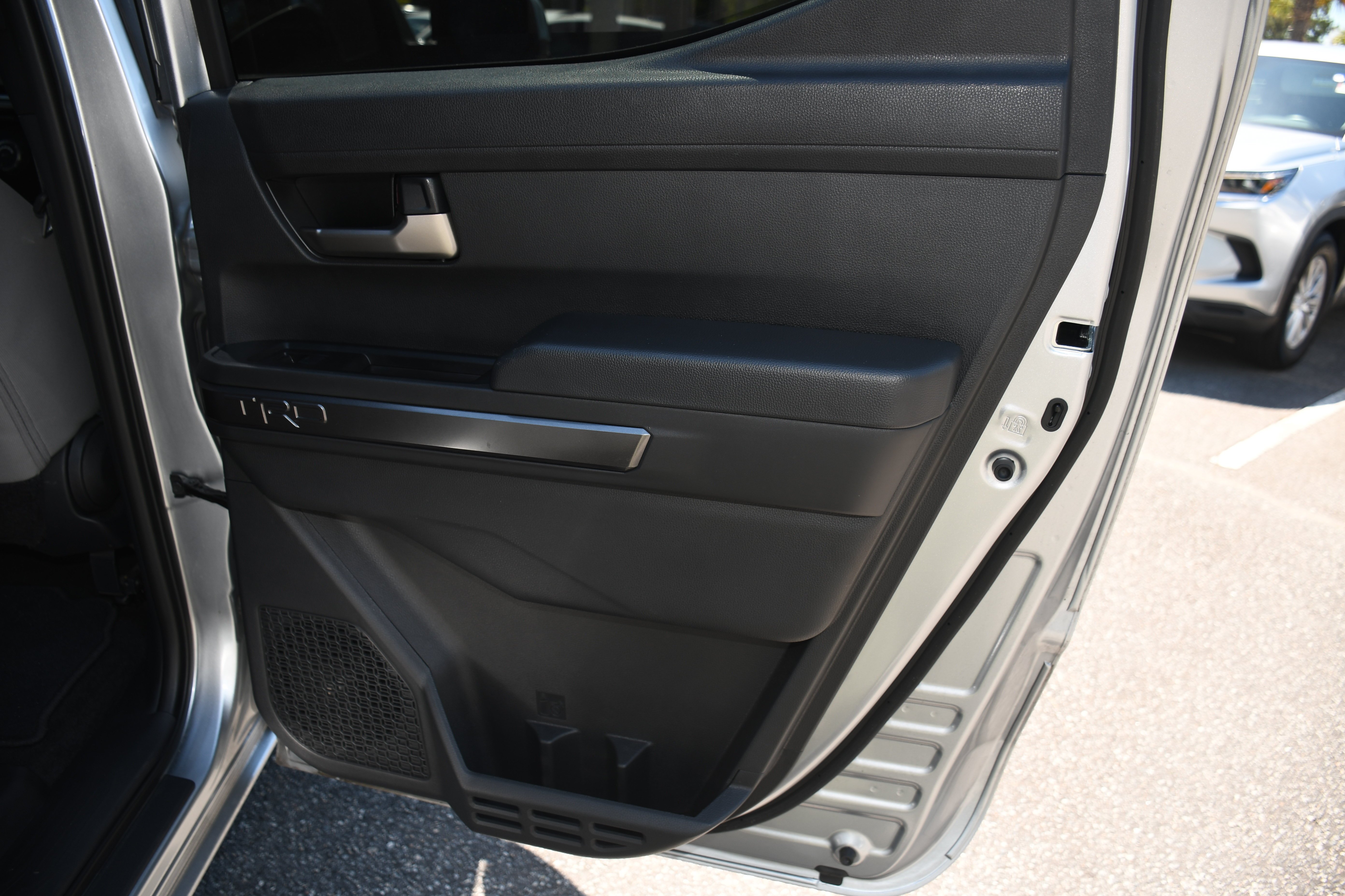 2025 Toyota Tacoma TRD Sport - Photo 18