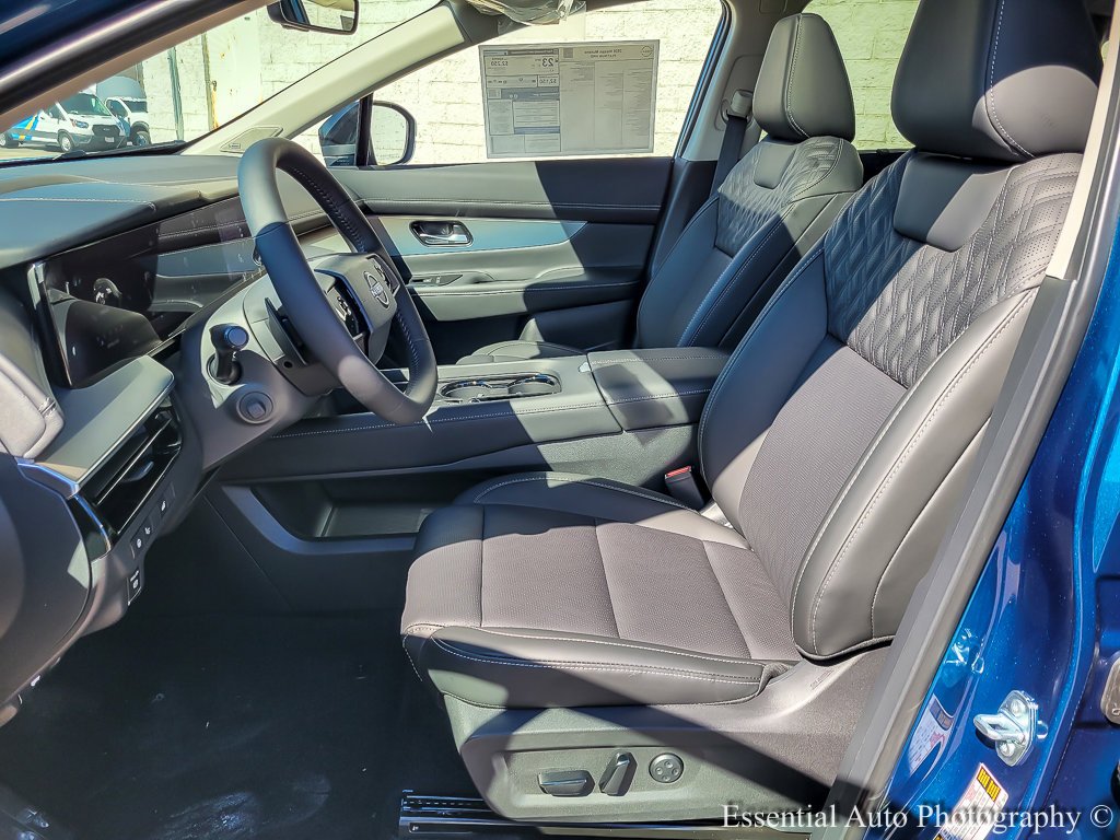 New 2026 Aurora Blue Pearl Metallic Nissan Platinum image 8