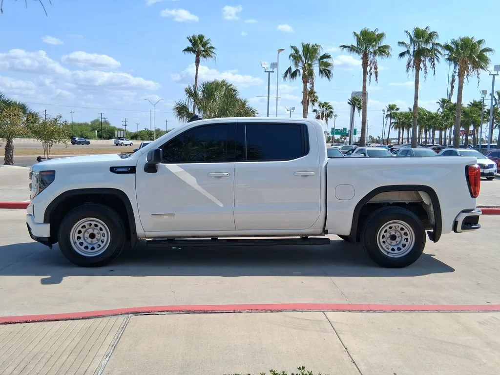 Used 2025 Summit White GMC Elevation image 3