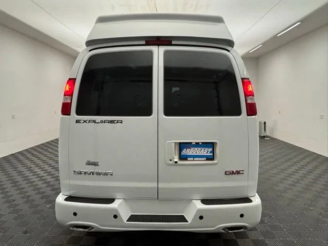 2026 GMC Savana Cargo Work Van - Photo 9