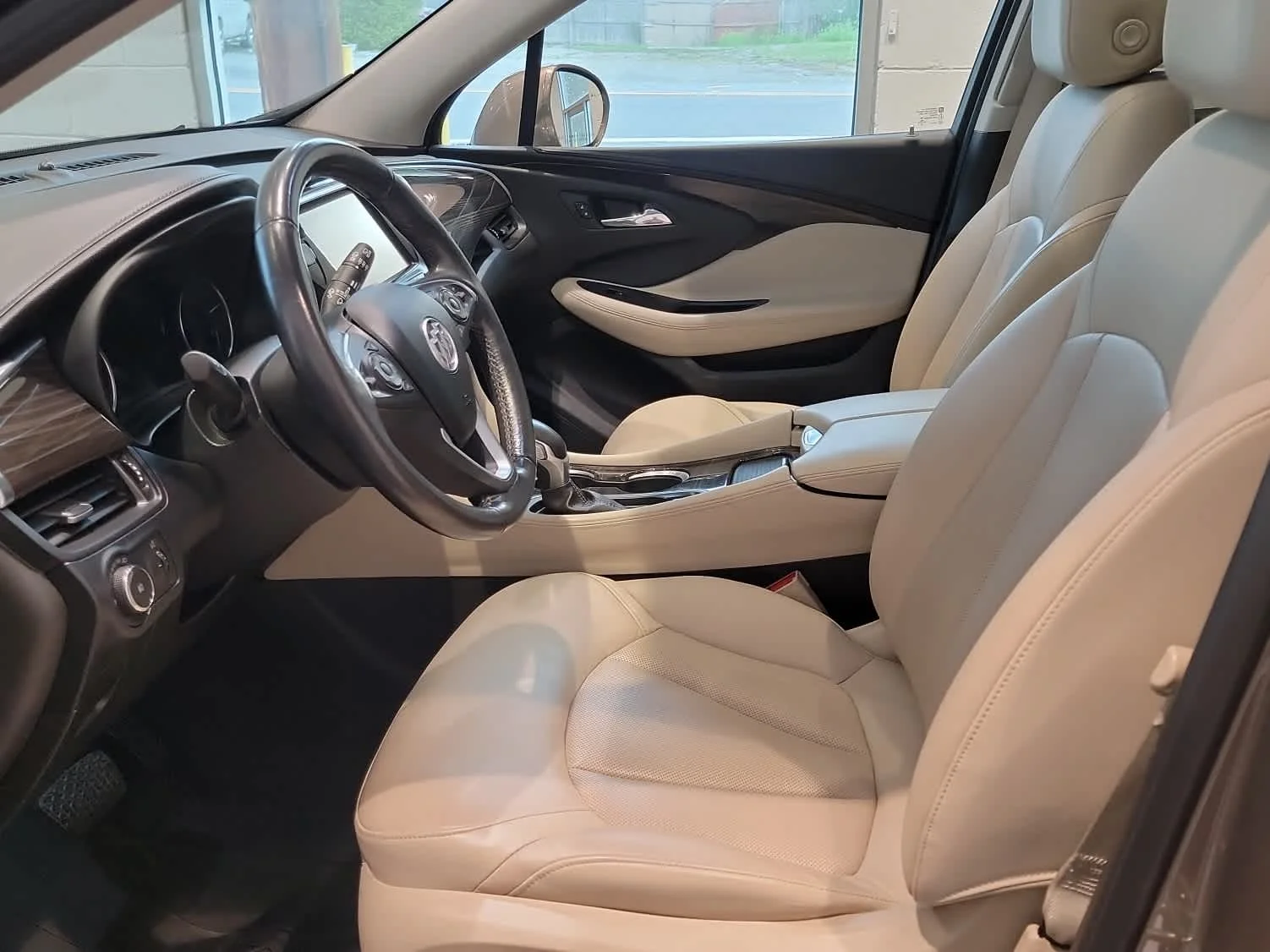 Used 2019 BRONZE ALLOY METALLIC Buick Premium image 11