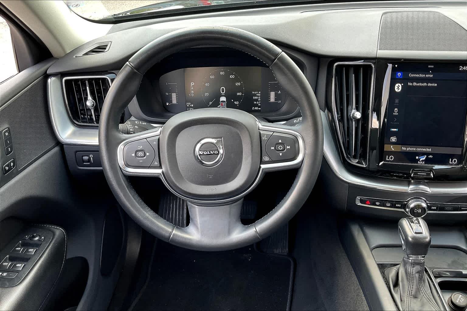 Pre-Owned 2019 Volvo XC60 Momentum
