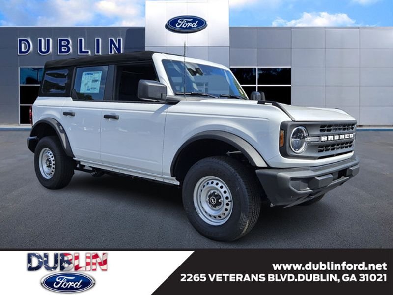 2025 Ford Bronco Base 4x4's photo