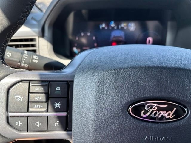 New 2026 Carbonized Gray Metallic Ford XLT image 25