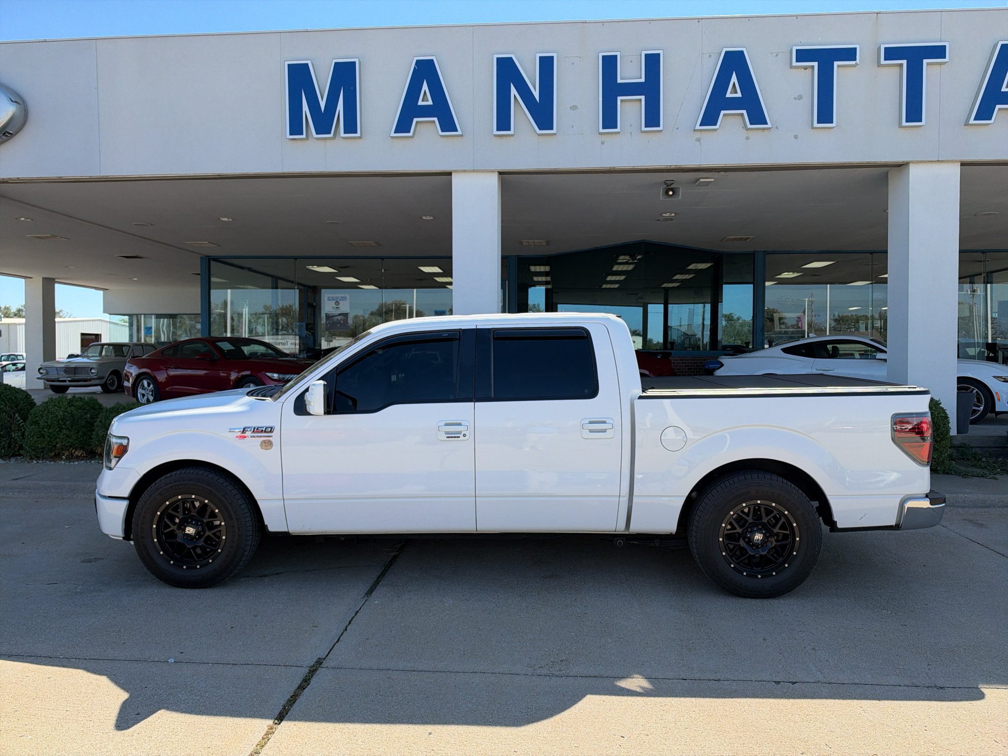 Used 2014 Oxford White Ford XLT image 10