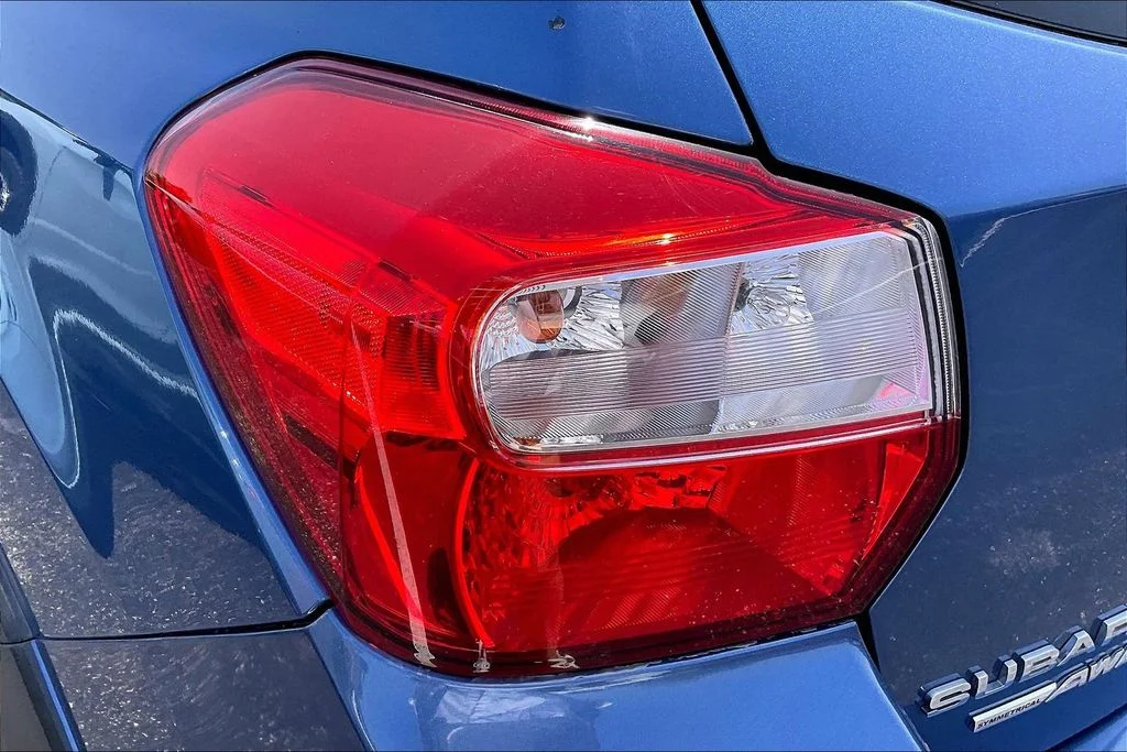 Used 2017 Blue Subaru 2.0i image 26