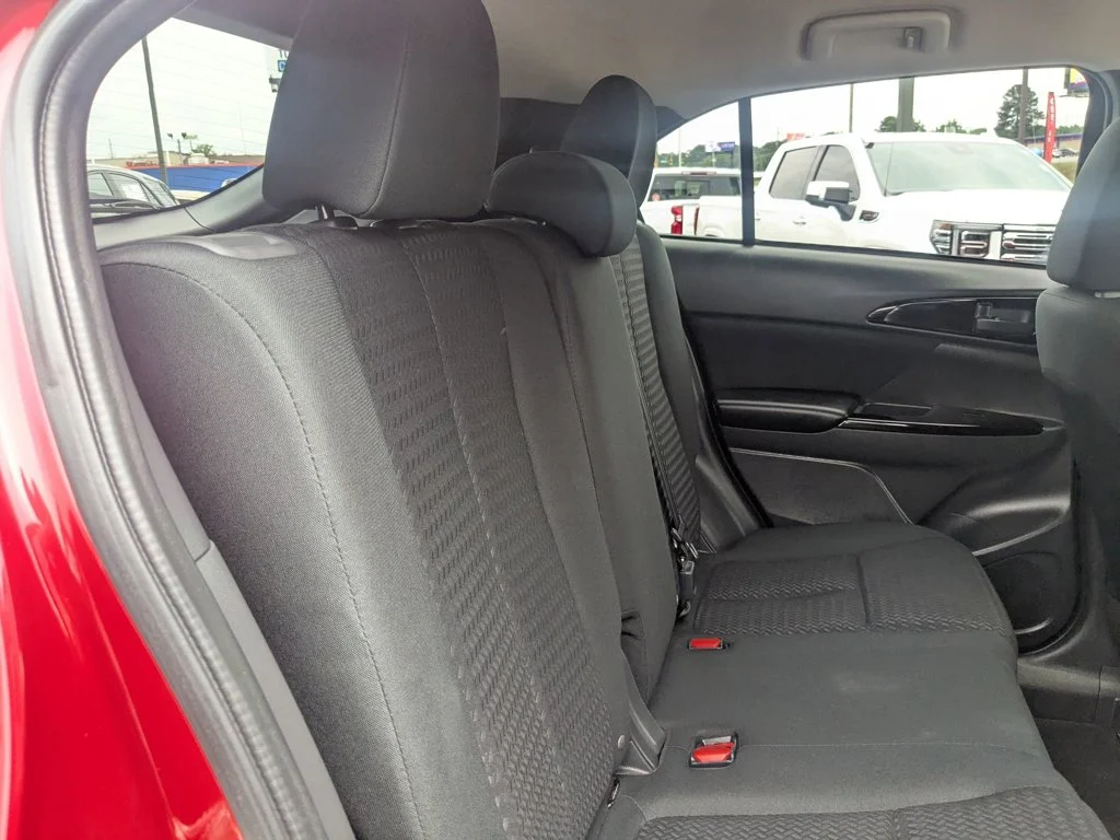 Used 2024  Mitsubishi LE image 26