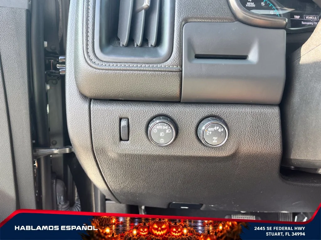 Used 2022 ONYX BLACK GMC 4WD Elevation image 25