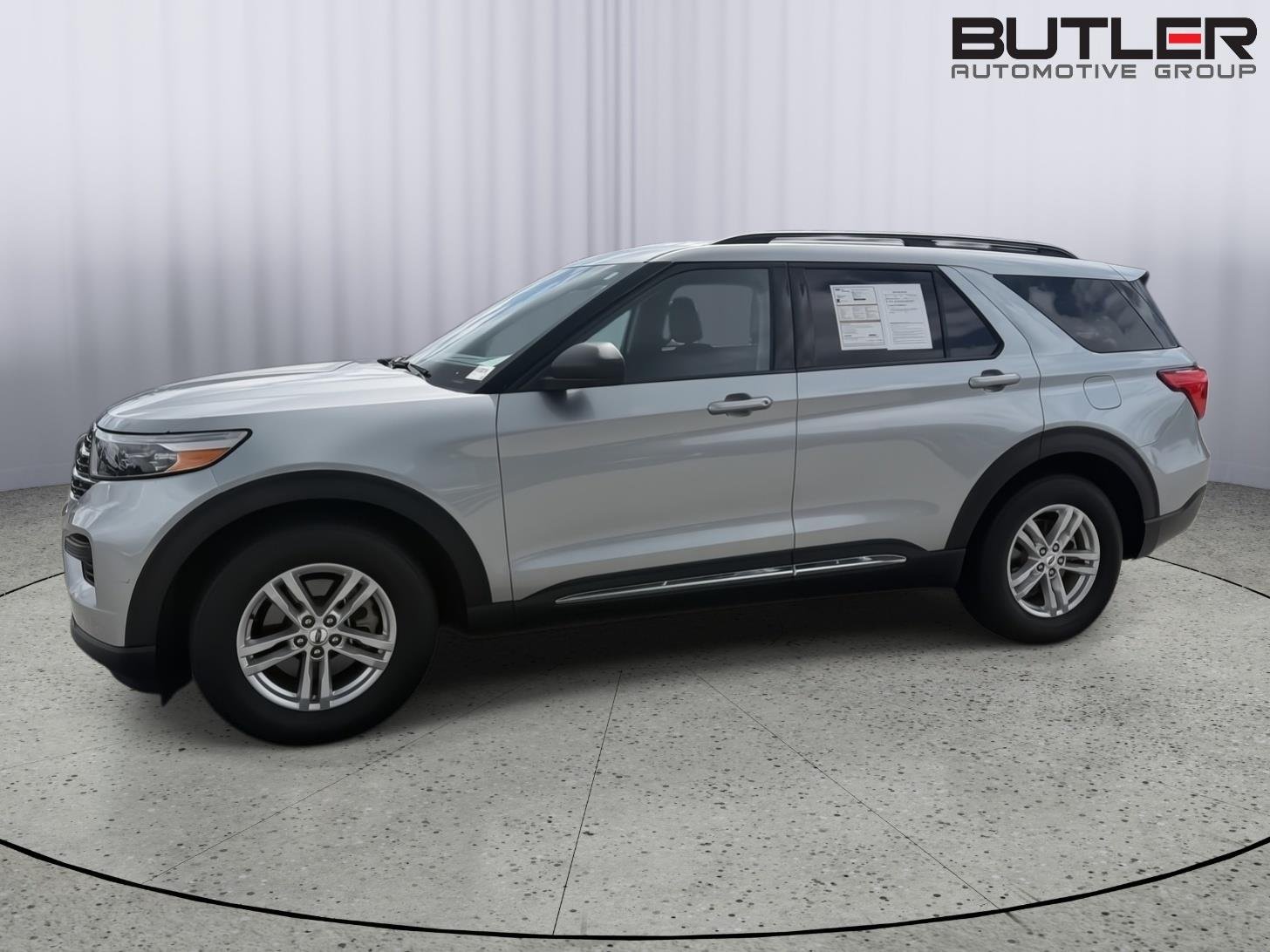 Used 2023 Iconic Silver Ford XLT image 5