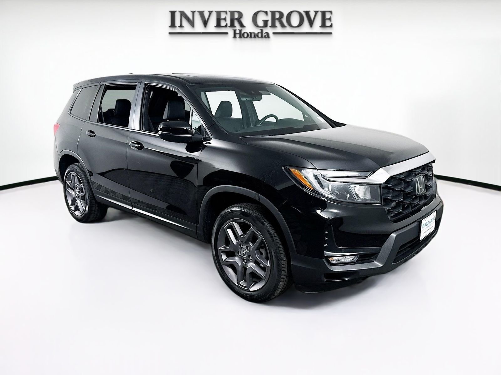 Certified Used 2023 Crystal Black Pearl Honda AWD EX-L image 3
