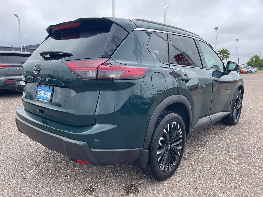 Used 2026 Black Nissan SV image 3
