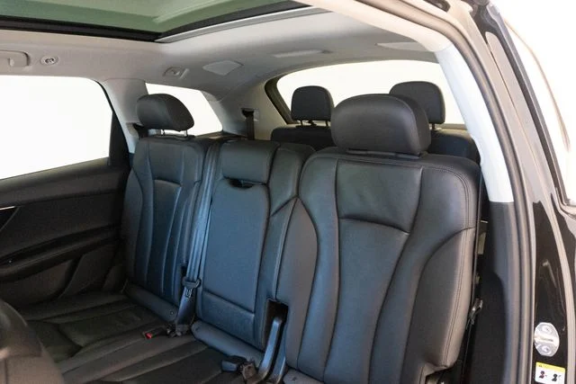 Used 2023  Audi 55 Premium Plus image 22