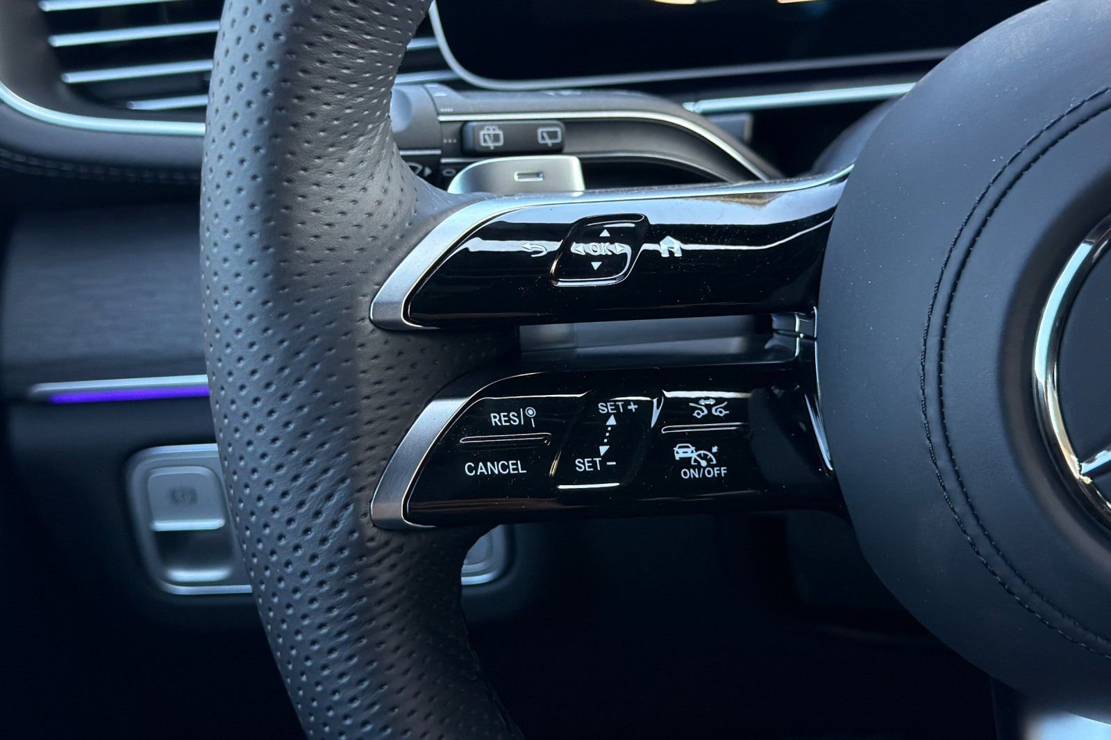 New 2026 Obsidian Black Metallic Mercedes-Benz GLS 450 image 29