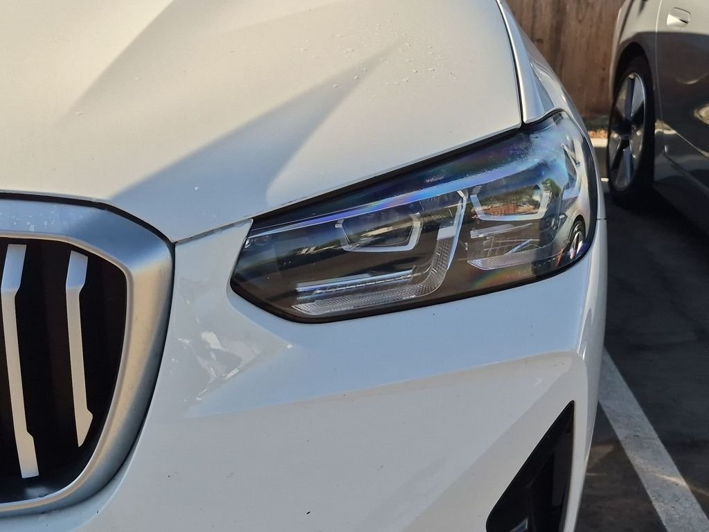 Used 2024 White BMW xDrive30i image 5