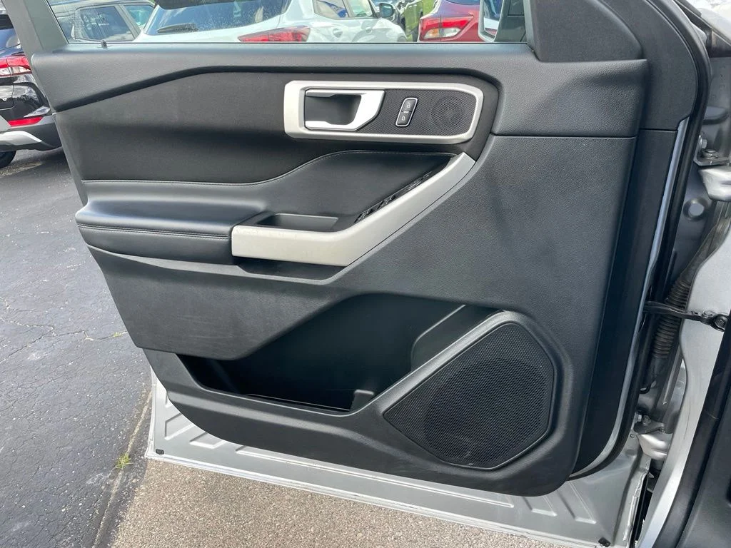 Used 2020 Silver Metallic Ford XLT image 43