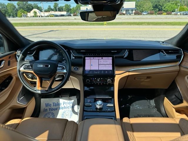 Used 2024 Silver Jeep Summit Reserve image 28