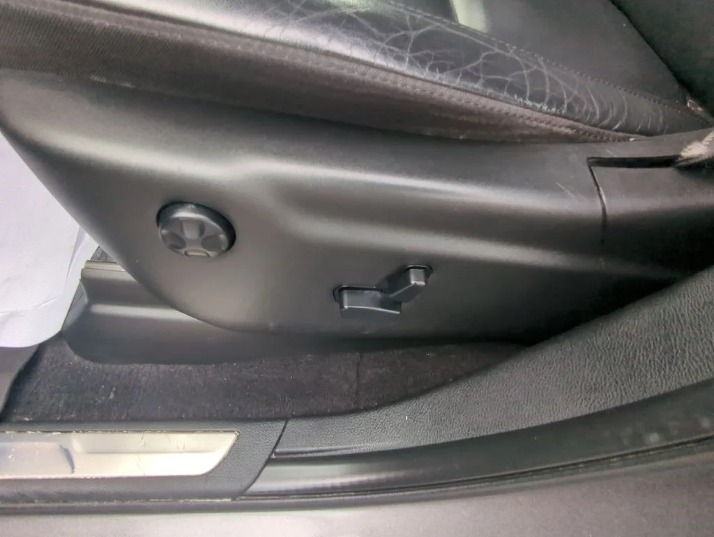 Used 2020 Gray Jeep Limited image 12