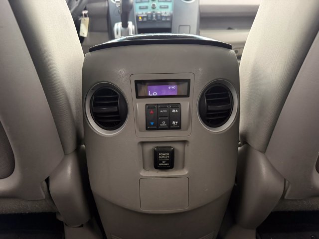Used 2010 Alabaster Silver Metallic Honda EX image 31
