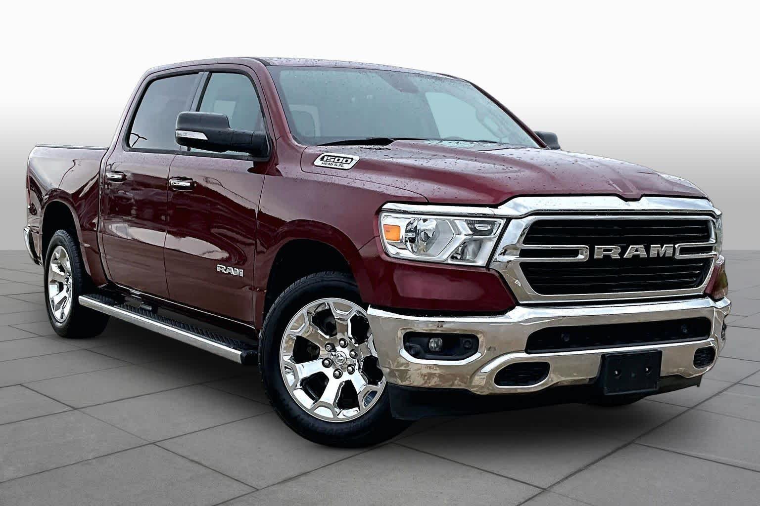 Used 2020 Delmonico Red Pearlcoat Ram Lone Star image 3