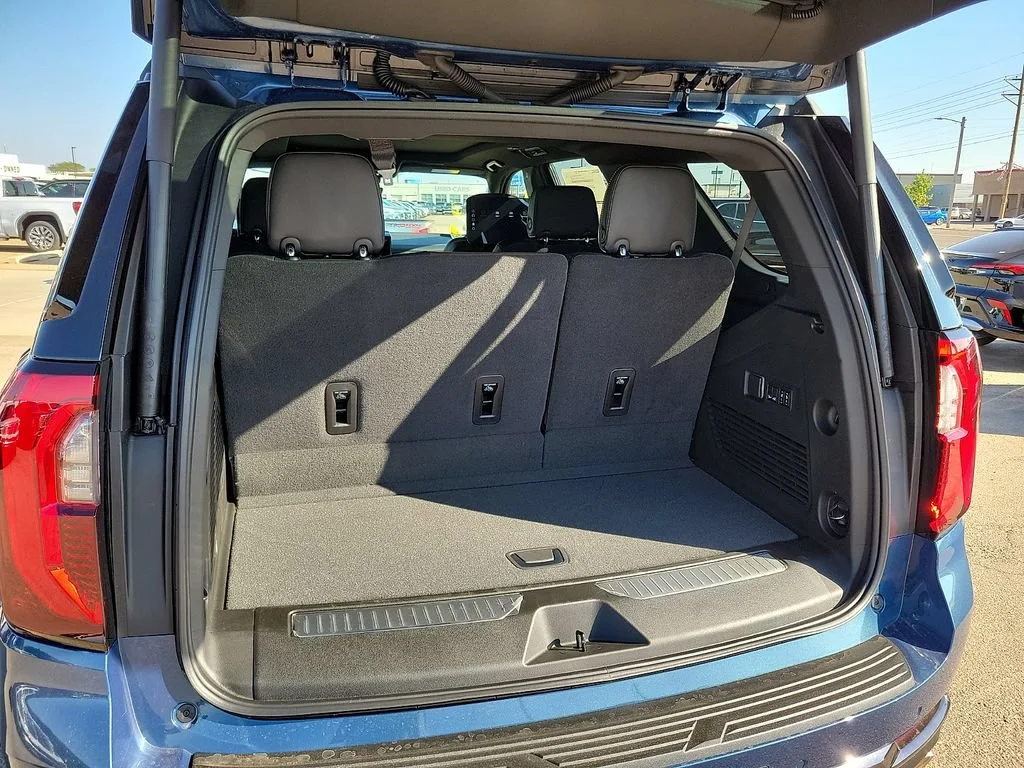 2026 GMC Yukon Denali Ultimate - Photo 15