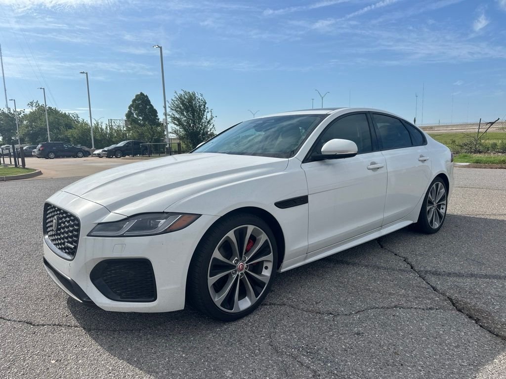 2022 Jaguar XF P300 R-Dynamic SE's photo