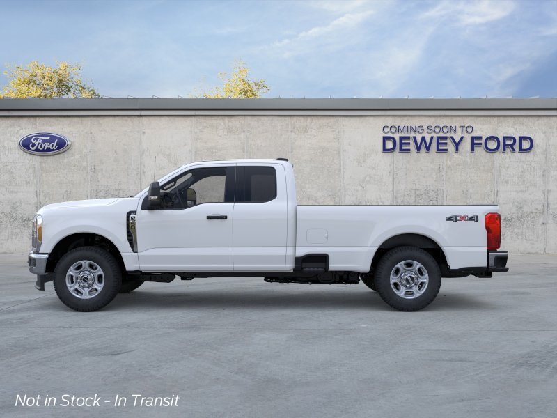 New 2026 Oxford White Ford XLT image 3