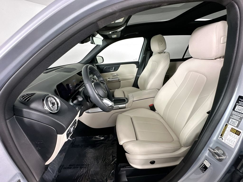 Used 2026  Mercedes-Benz GLB 250 image 19