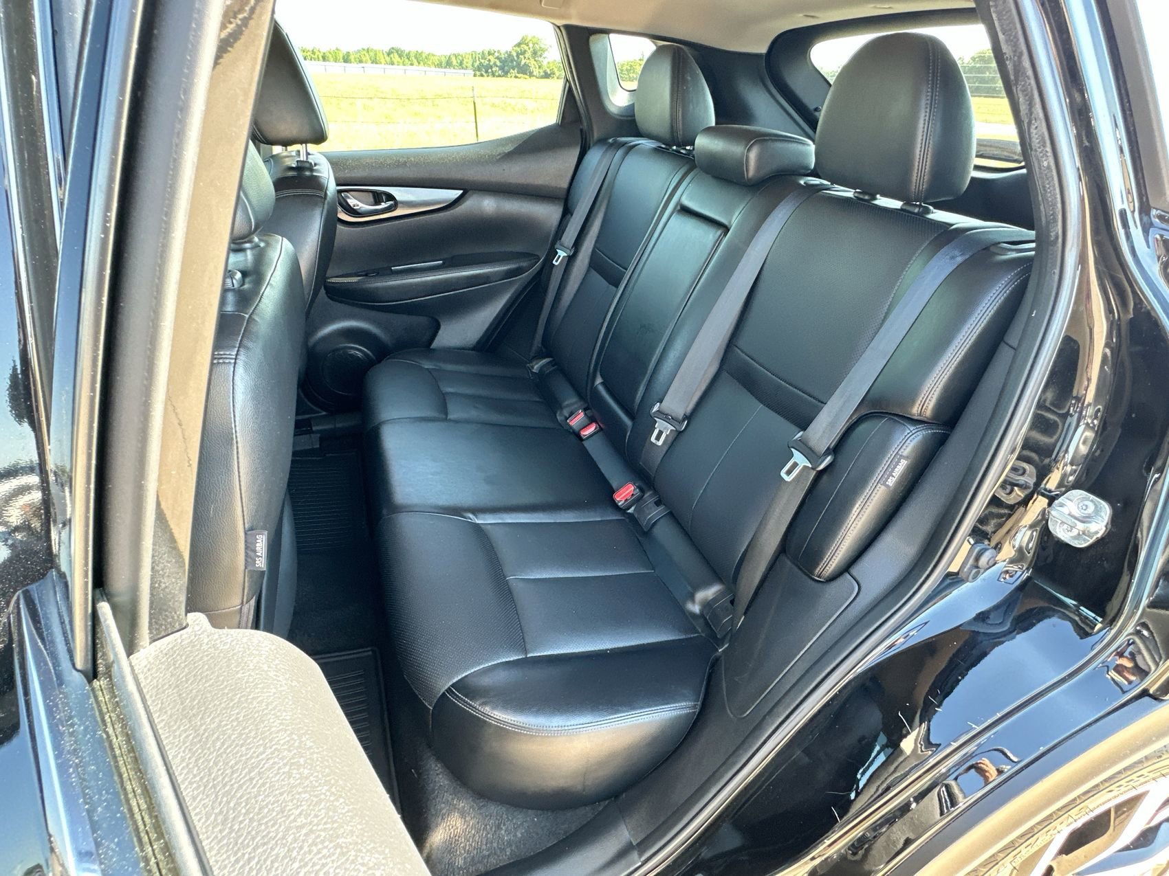 Used 2022 Magnetic Black Pearl Nissan SL image 22