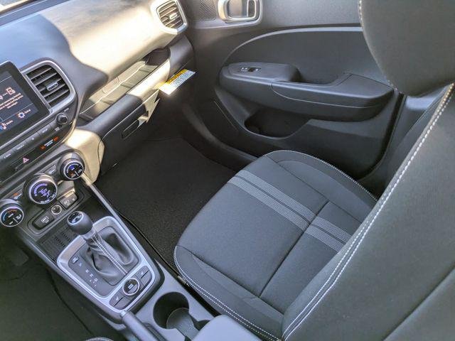 New 2026 Silver Hyundai SEL image 17