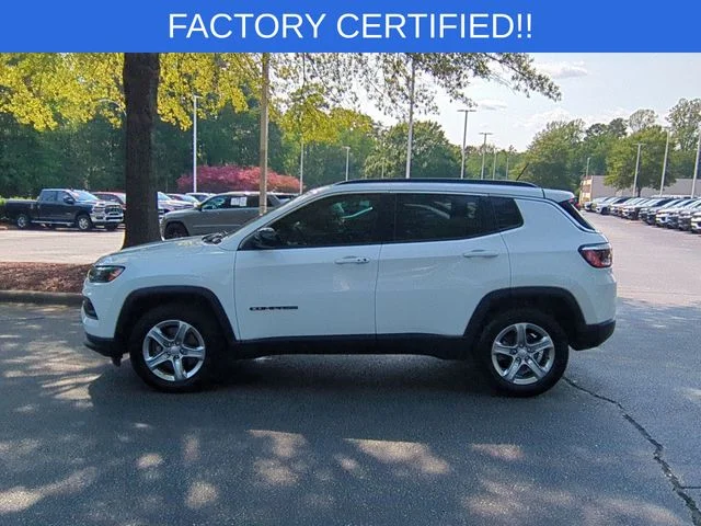 Used 2024 White Jeep Latitude image 2