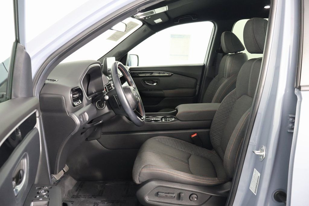2025 Honda Pilot Sport - Photo 10