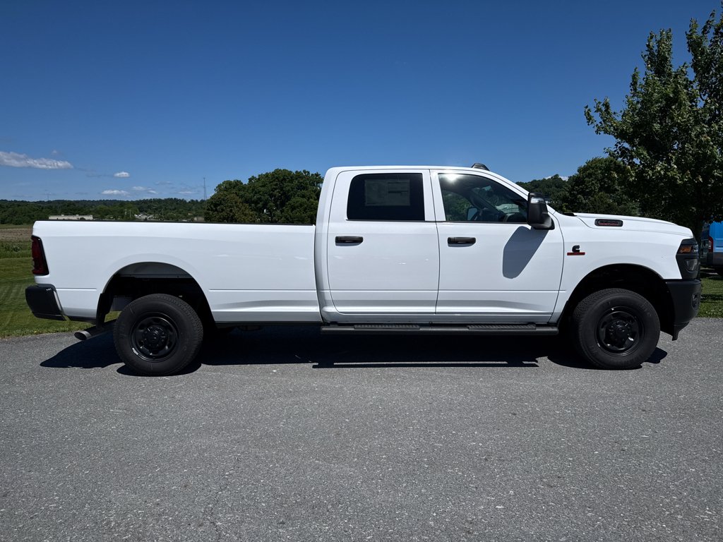 New 2026 Bright White Clear-Coat Exterior Paint RAM Tradesman image 15