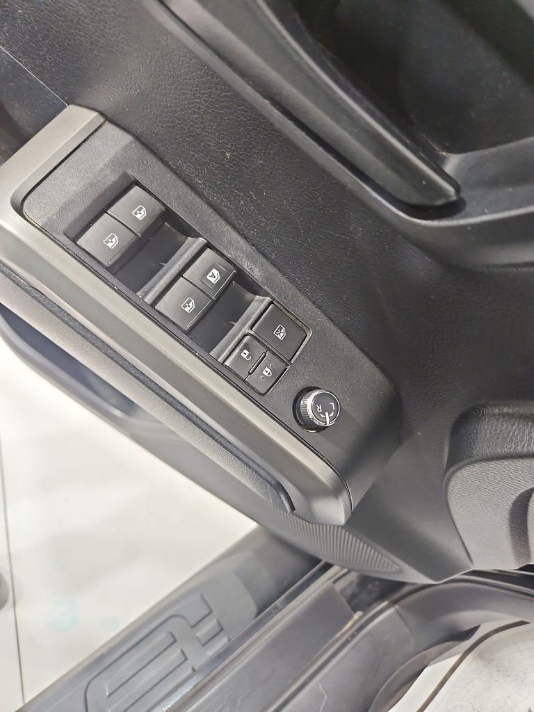 Used 2017 Black Toyota SR5 image 12