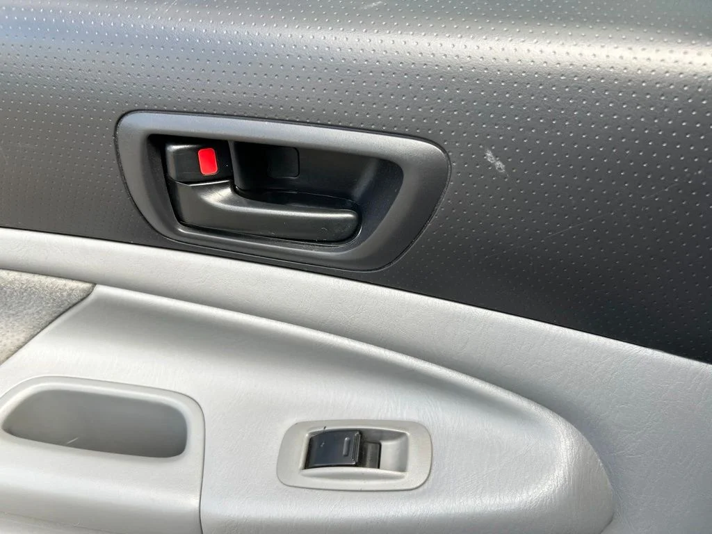 Used 2011 Gray Toyota Base image 20