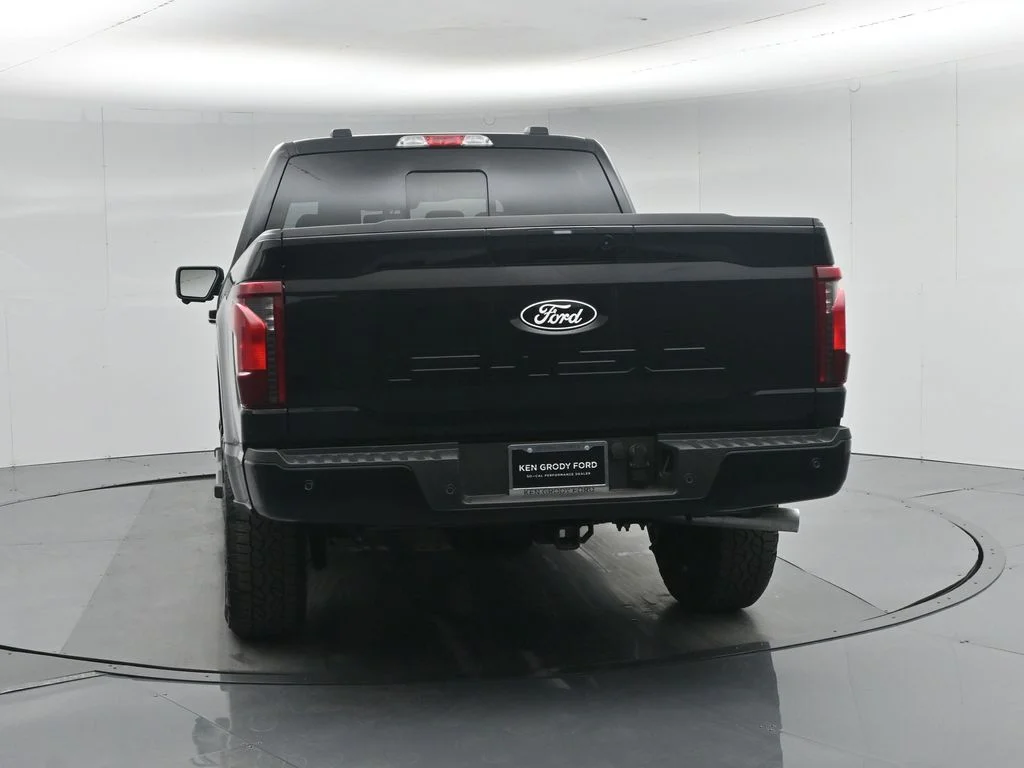 New 2026 Agate Black Metallic Ford XLT image 33