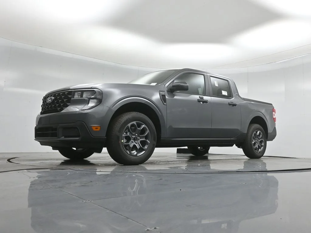 New 2026 Carbonized Gray Metallic Ford XLT image 40