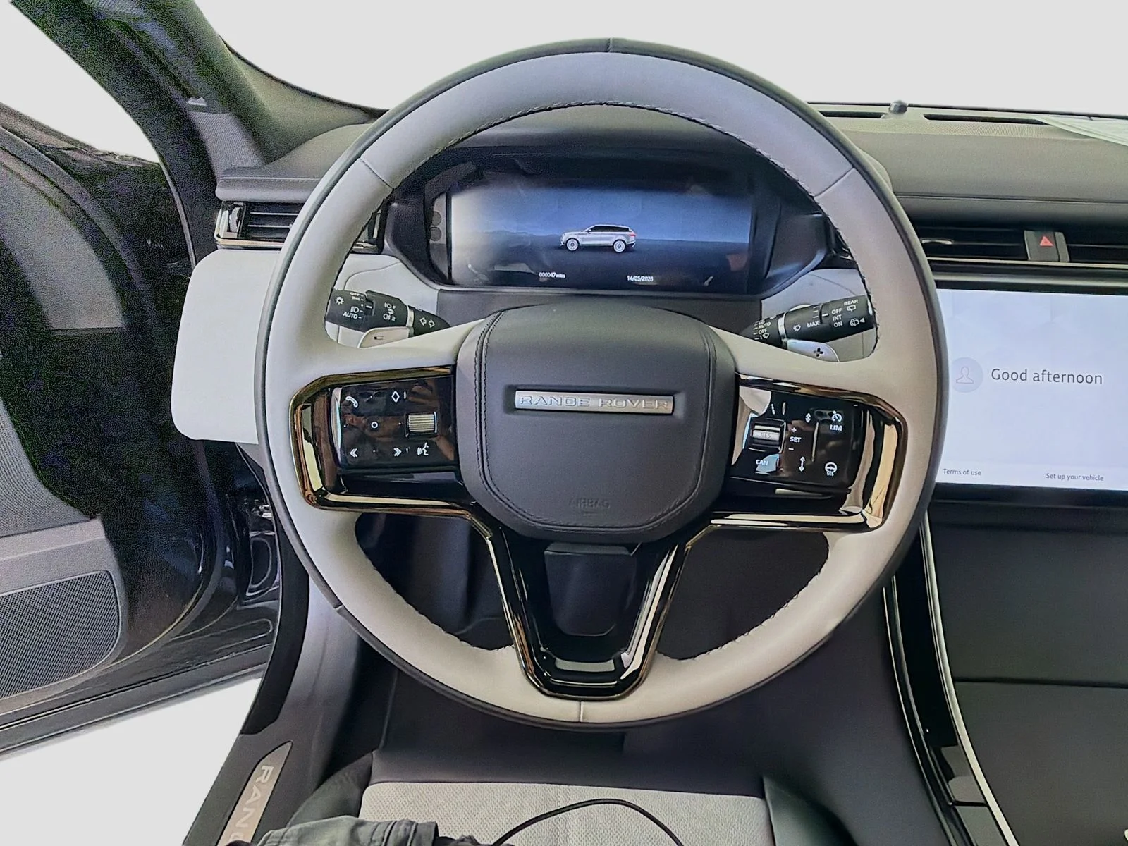 New 2026 Santorini Black Land Rover Dynamic SE image 11