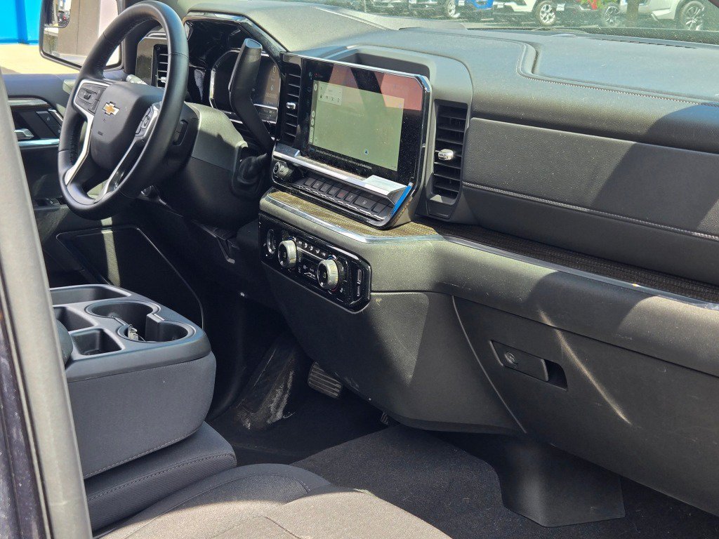 2024 Chevrolet Silverado 1500 LT - Photo 9