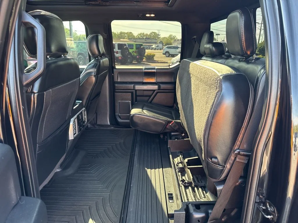 2019 Ford F-450 Super Duty Platinum - Photo 25