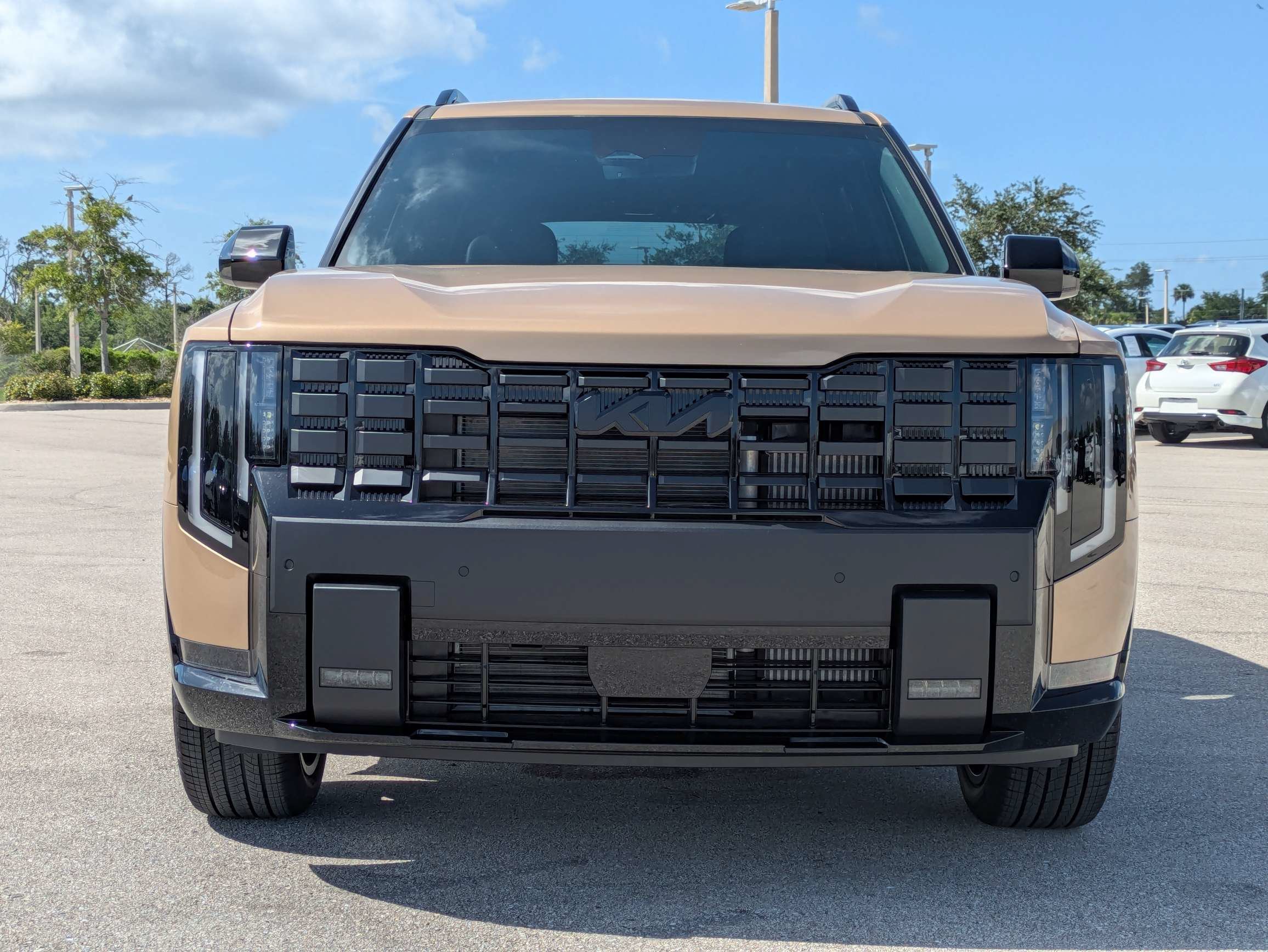 New 2027 Terrain Brown Kia X-Line EX image 3