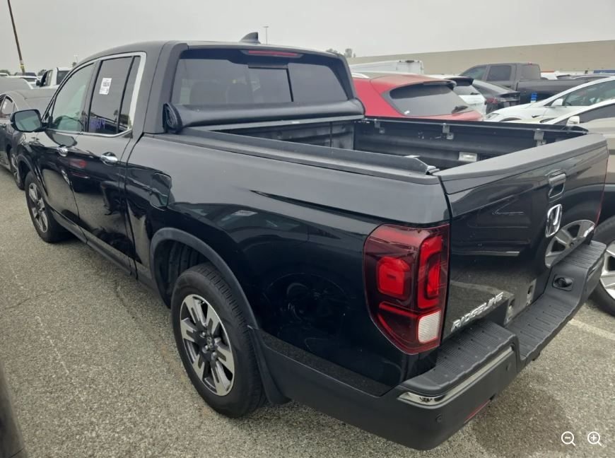 Used 2018 Honda Ridgeline RTL-E with VIN 5FPYK3F76JB004910 for sale in Kansas City