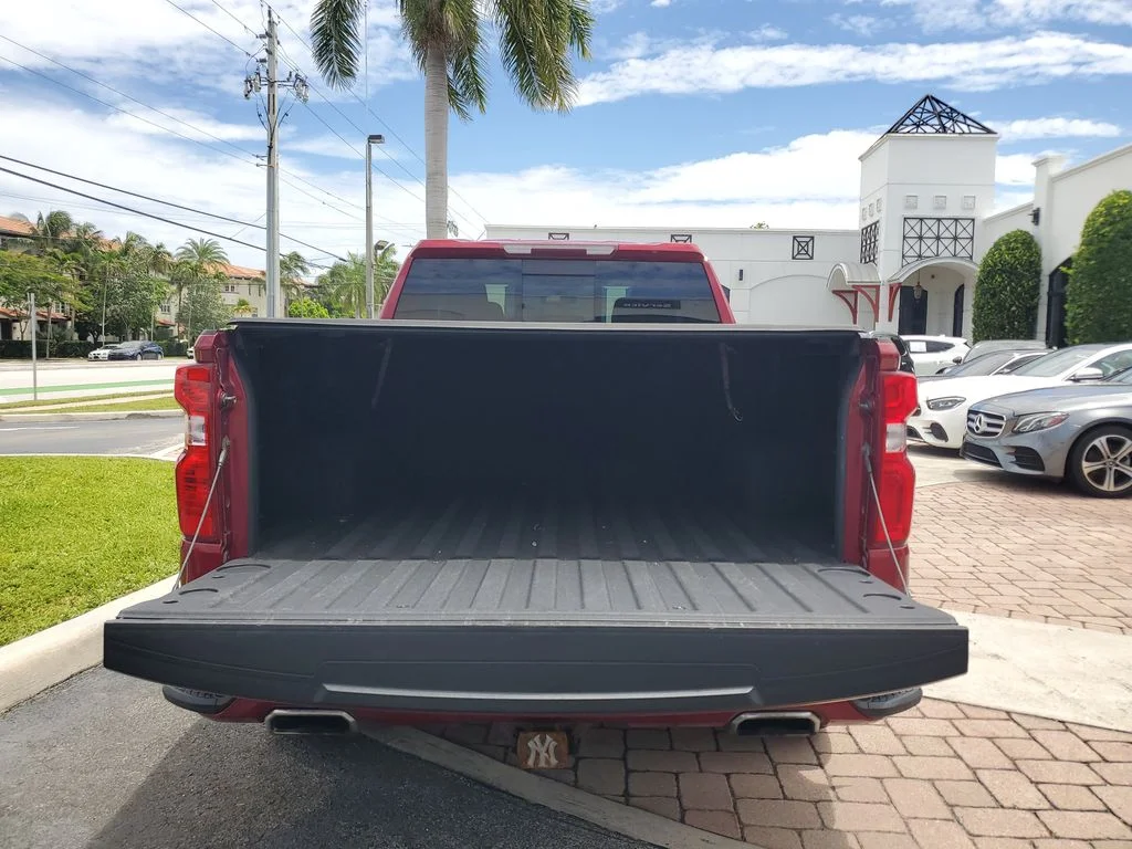 Used 2019 Red Chevrolet RST image 10